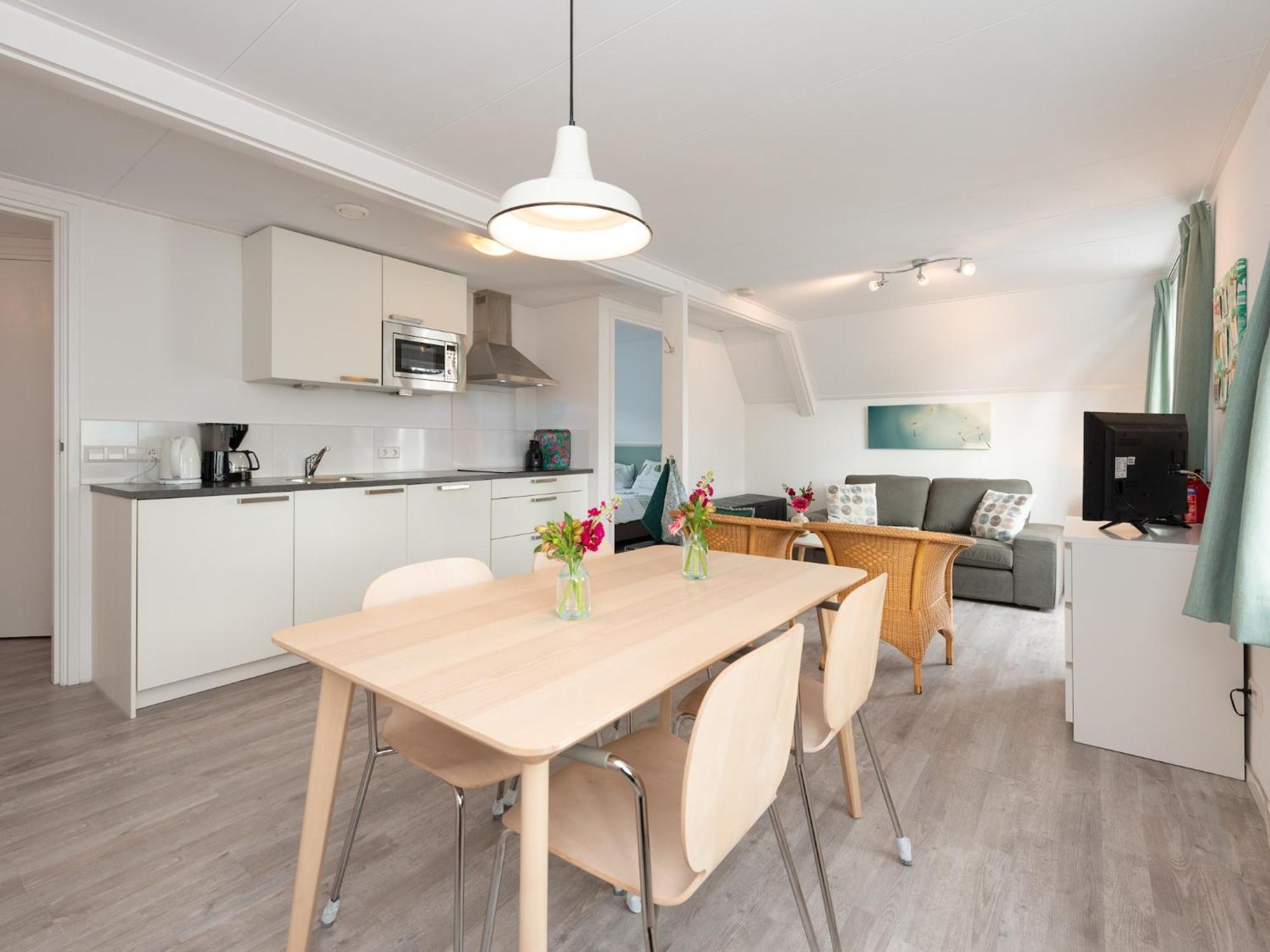 Stunning Apartment In Schoorl North Holland You Can Bike To The Beach Eksteriør billede