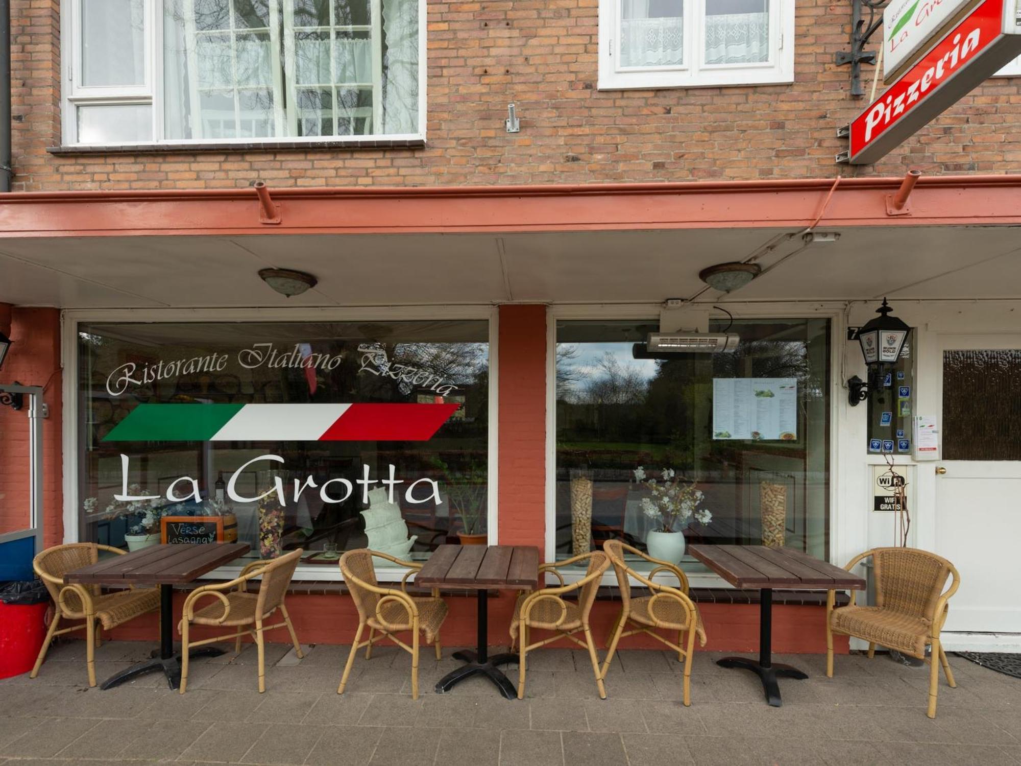 Stunning Apartment In Schoorl North Holland You Can Bike To The Beach Eksteriør billede
