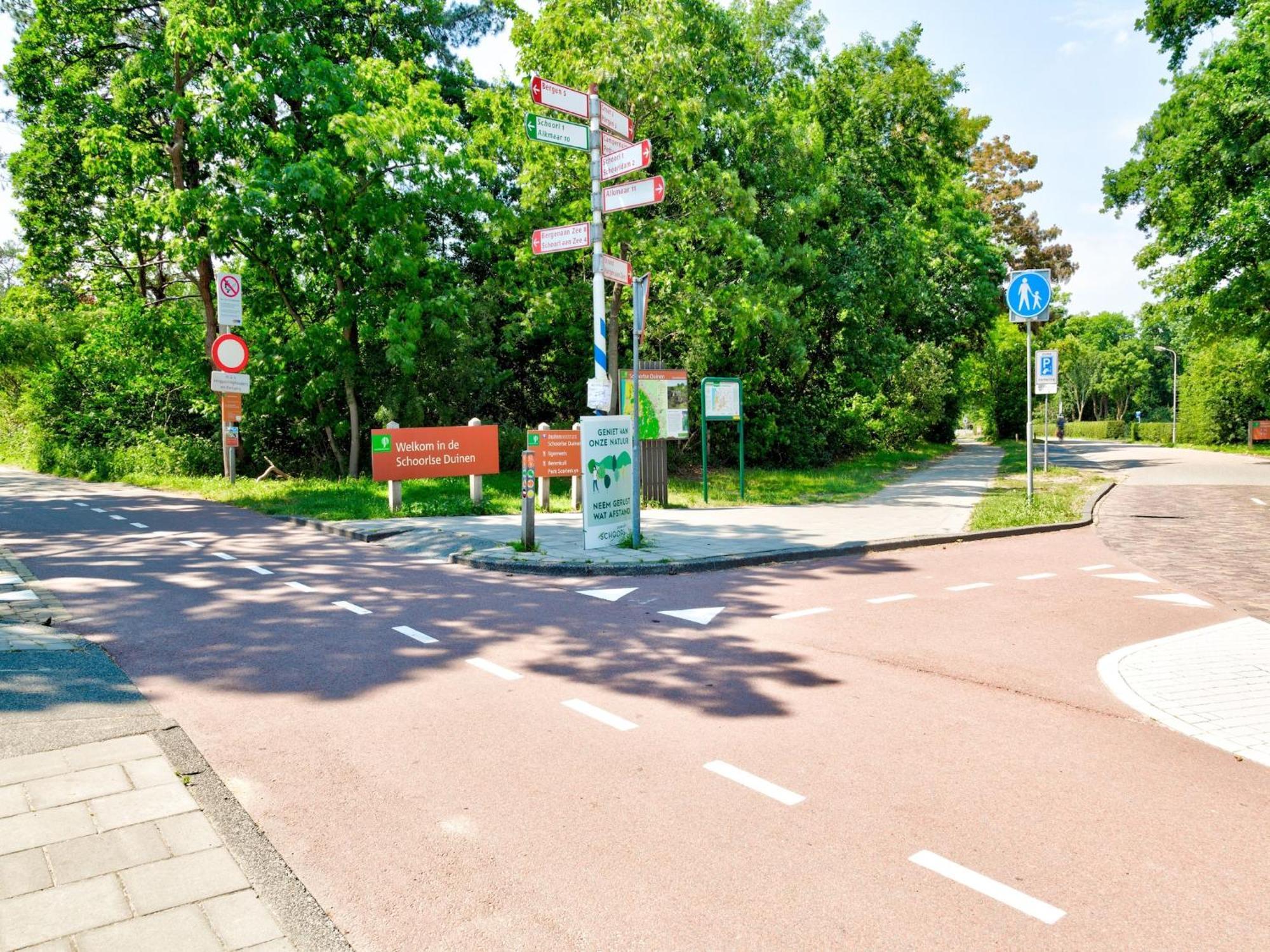 Stunning Apartment In Schoorl North Holland You Can Bike To The Beach Eksteriør billede